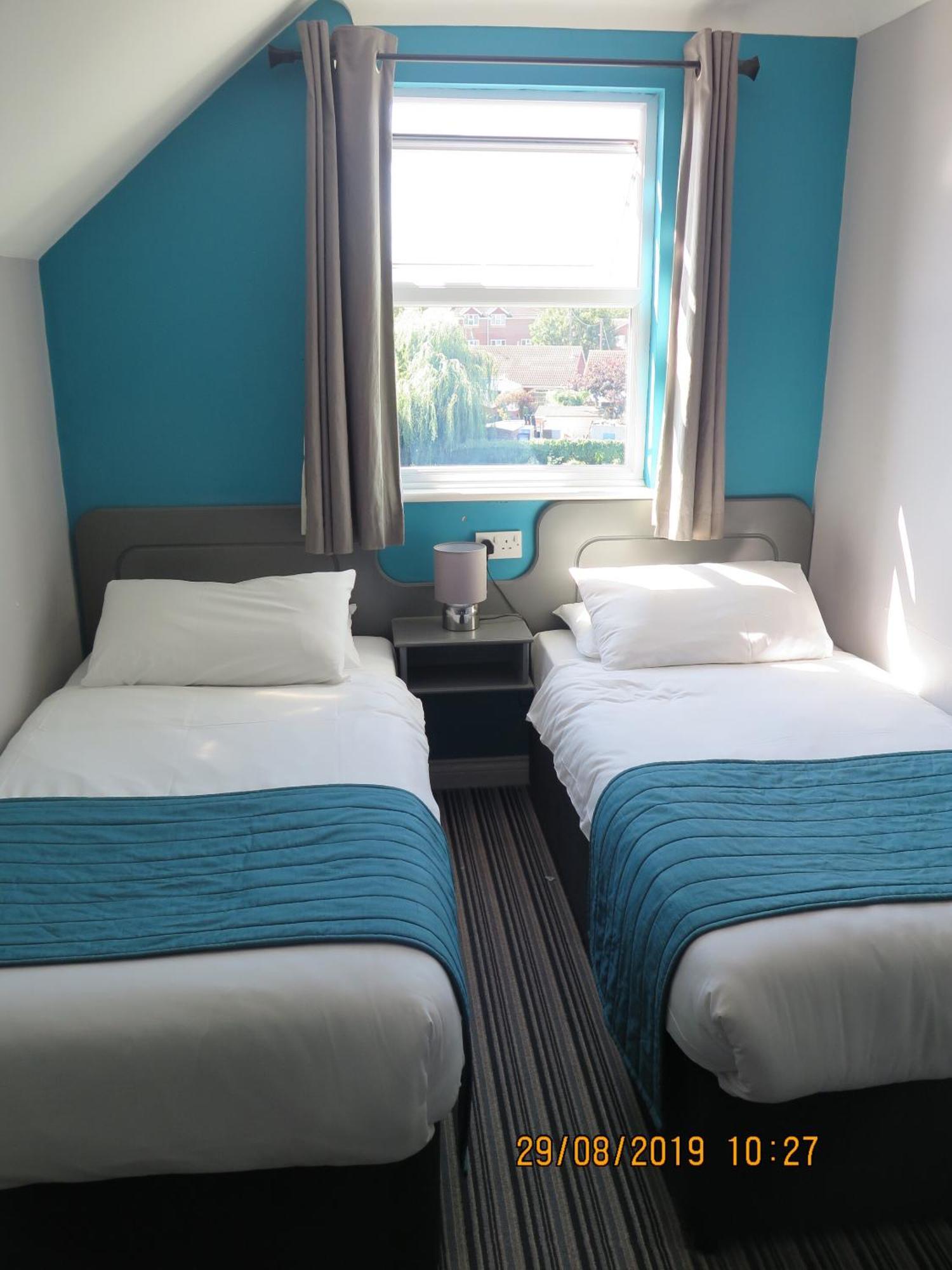 Oyster Fleet Hotel Canvey Island Exteriör bild