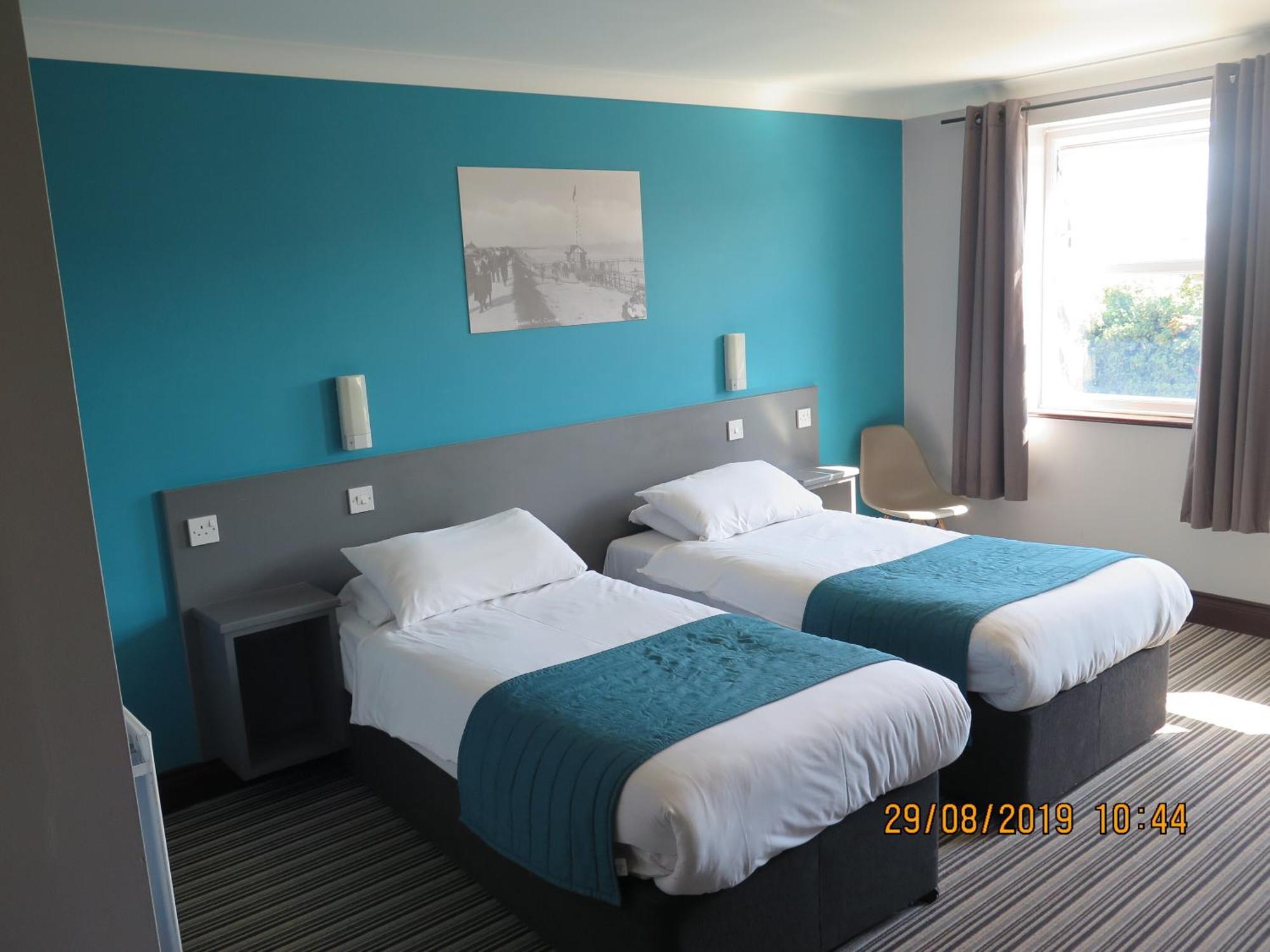 Oyster Fleet Hotel Canvey Island Exteriör bild